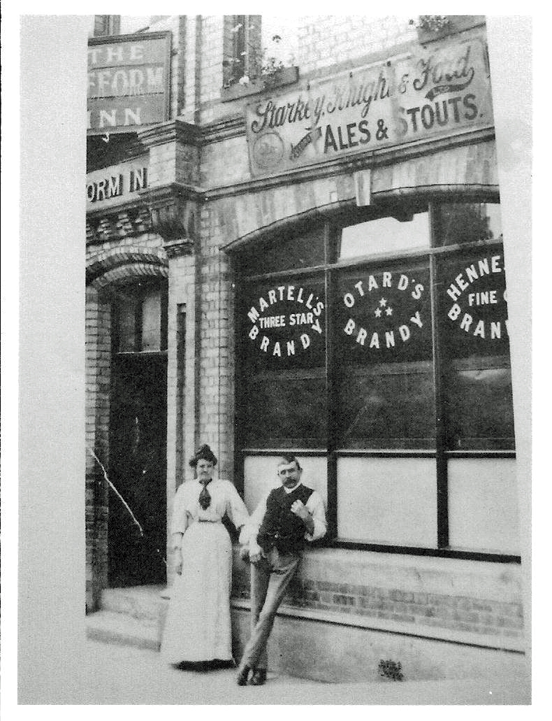 William Alfred & Beatrice Ellen Reed of The Reform Inn, Pilton