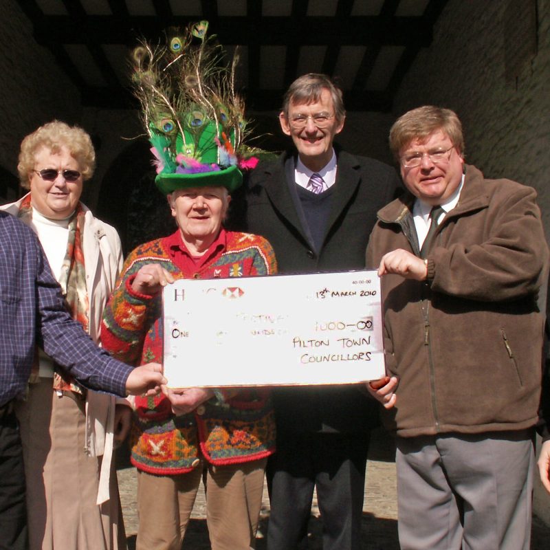 Pilton Festival receives cheque from Barnstaple Town Councillors in 2010