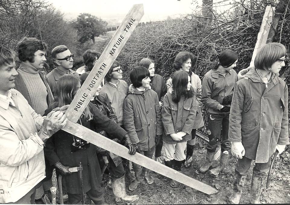 Children Clearing Smokey House Lane in Spring 1974