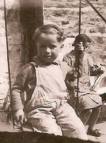 Peter Bray in Carlyle Avenue in about 1945
